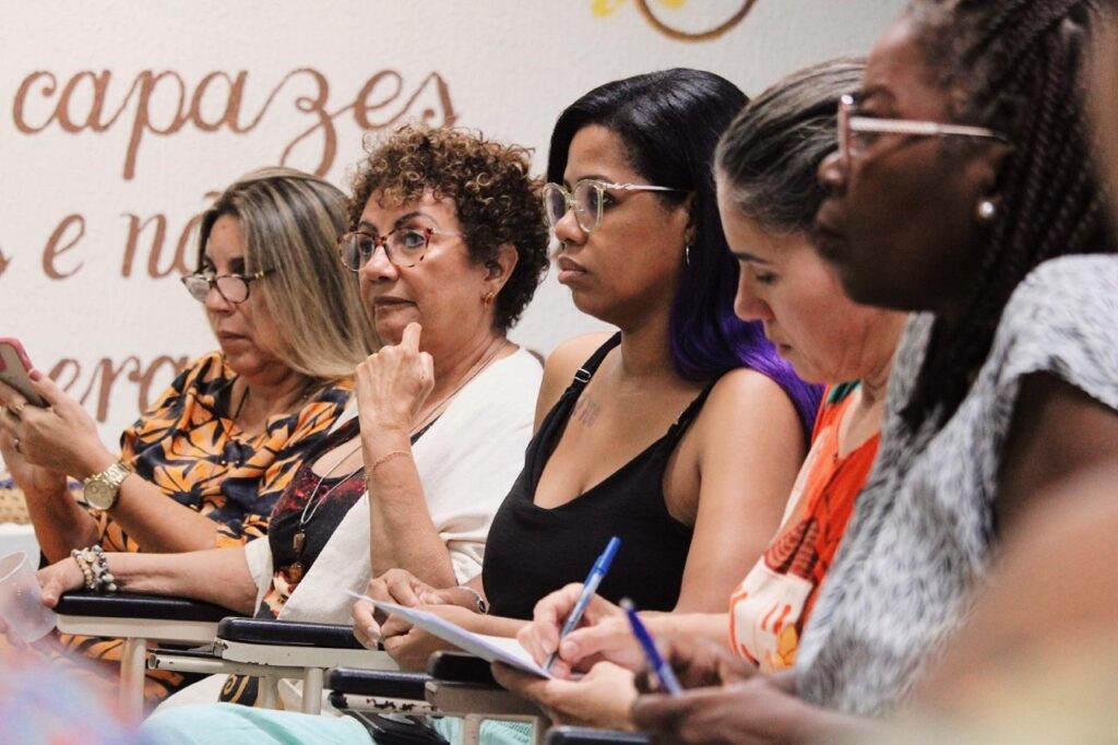 Ministério do Turismo, Braskem e Evoluir desenvolvem projeto que beneficia educadores e alunos da rede pública, em Duque de Caxias