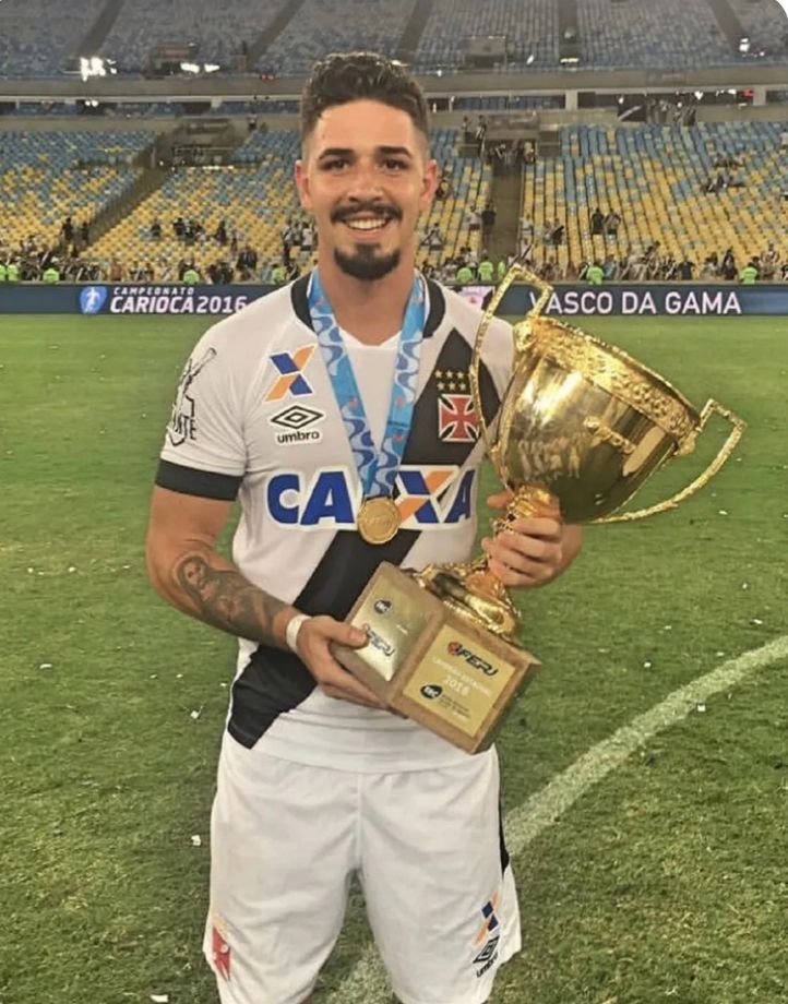 Ex-jogador do Vasco morre em acidente na Avenida Brasil