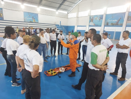 DEFESA CIVIL DE DUQUE DE CAXIAS REALIZA CURSO DE PRIMEIROS SOCORROS PARA SERVIDOR DA EDUCAÇÃO