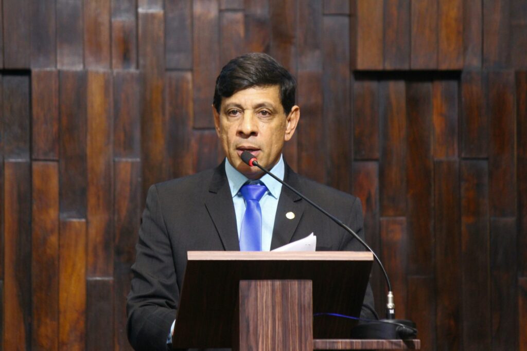 DEPUTADO MARCELO DINO SOLICITA REATIVAÇÃO DA UPP MANGUEIRINHA EM DUQUE DE CAXIAS