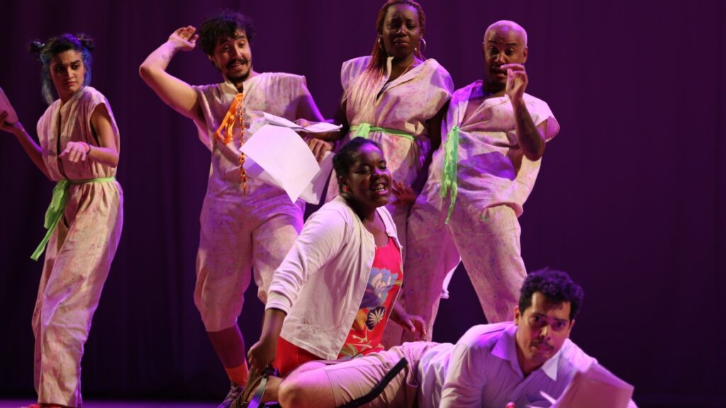 Escola Sesc de Artes Dramáticas abre 50 vagas para o curso técnico em teatro