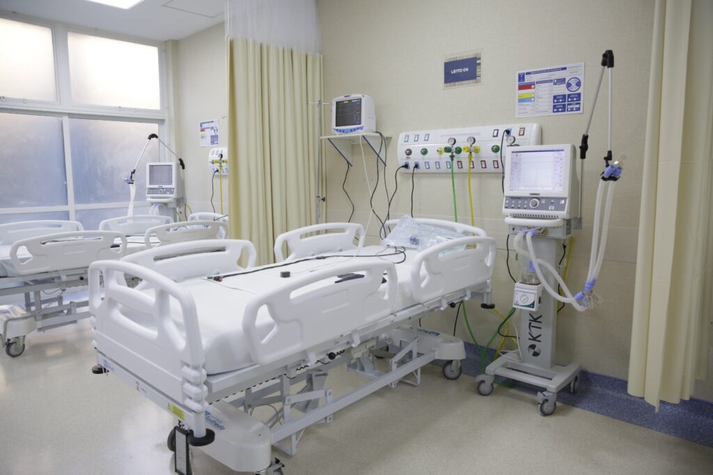 HOSPITAL MUNICIPALIZADO ADÃO PEREIRA NUNES INAUGURA NOVOS LEITOS DO CTI