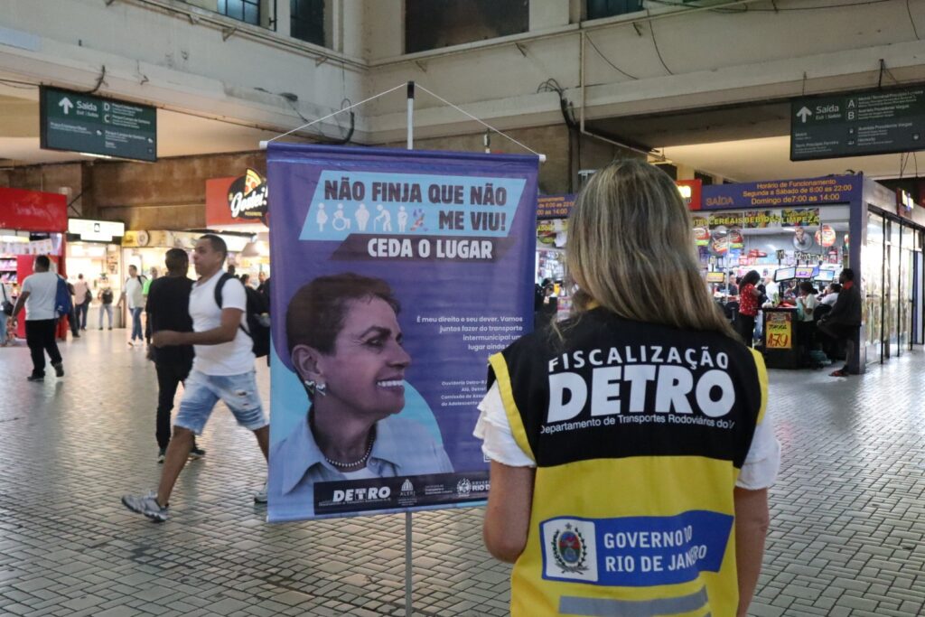 Ação conjunta entre Detro-RJ e SuperVia chama atenção para uso prioritário de assentos