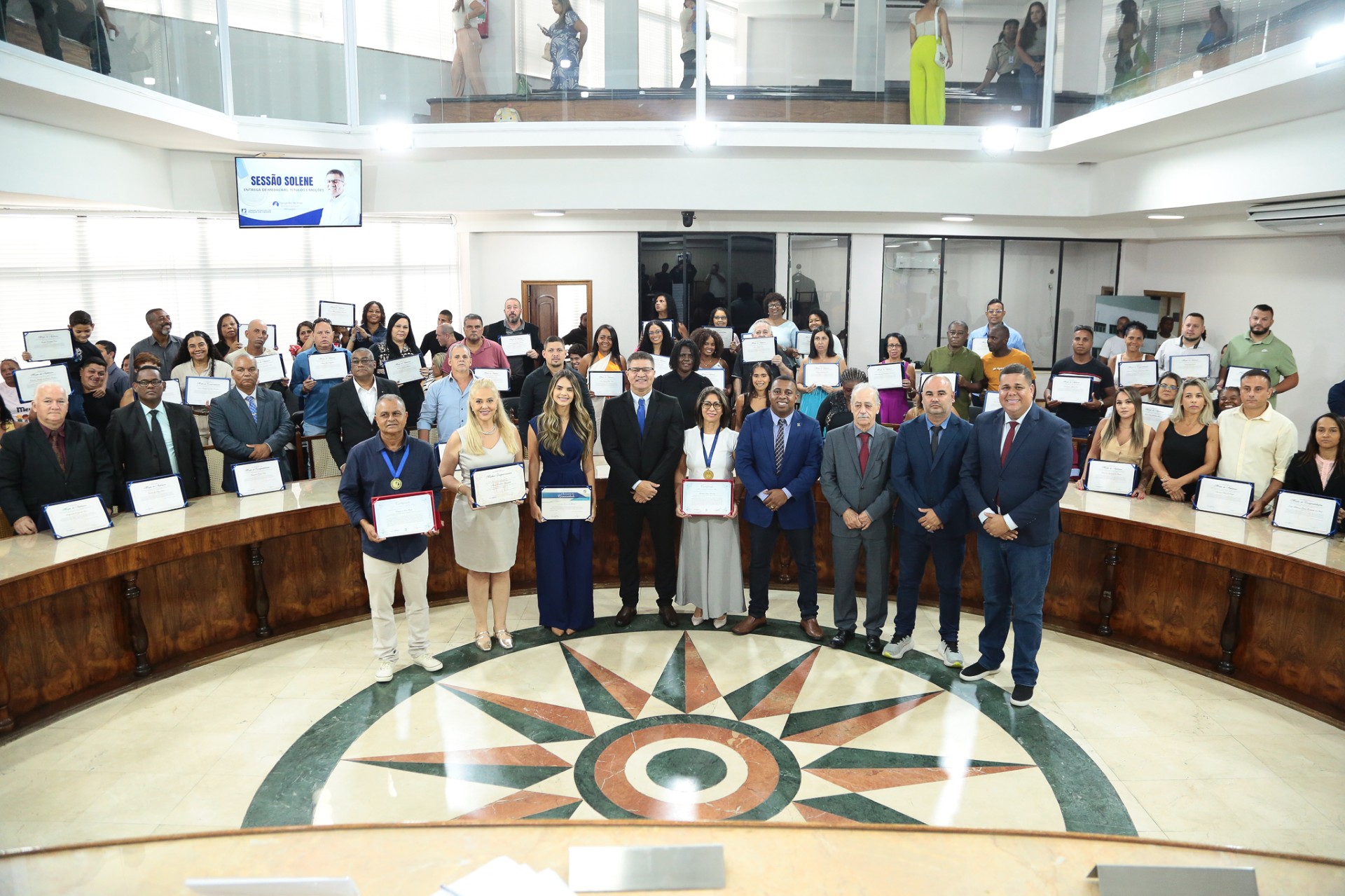 Primeira sessão solene de 2025 homenageia as mulheres e os apoiadores da causa autista