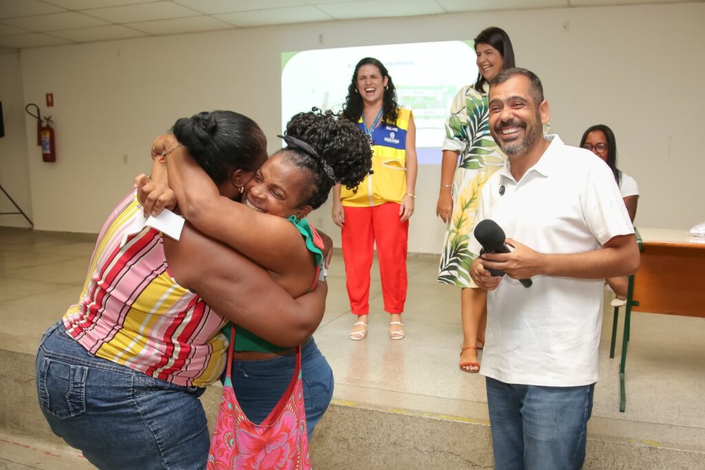 Governo do Estado realiza sorteio de 175 moradias do Complexo do Alemão