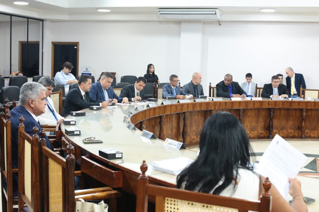 Vereadores debatem sobre a Águas do Rio e a mobilidade urbana no município