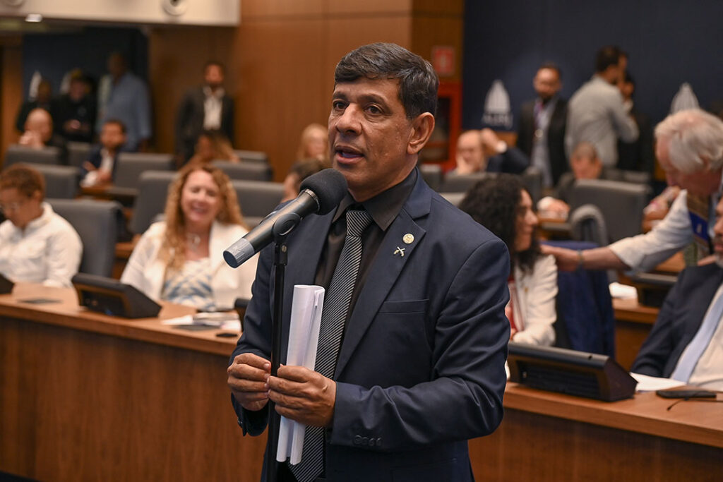 Marcelo Dino lidera criação da Frente Parlamentar para fiscalizar reocupação de áreas dominadas