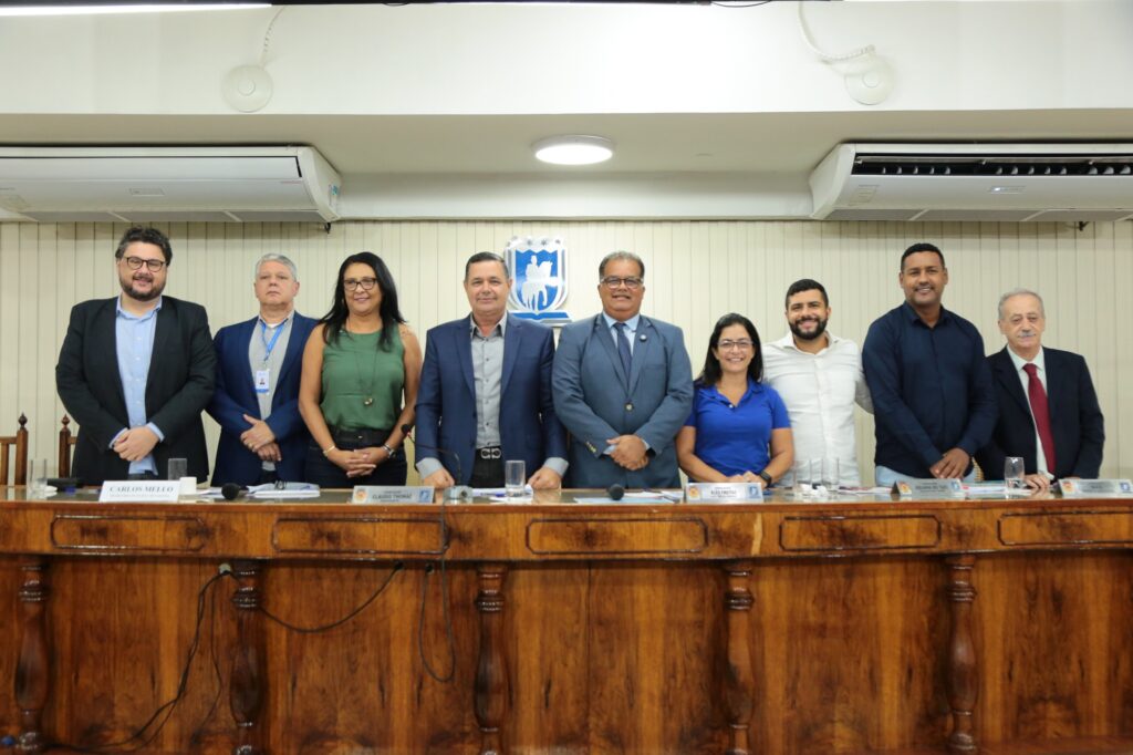Secretaria de Fazenda apresenta sua prestação de contas na Câmara de Duque de Caxias