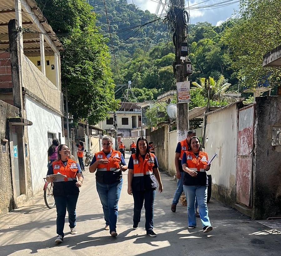 DEFESA CIVIL MUNICIPAL LEVA O PROJETO DE MONITORAMENTO PARTICIPATIVO ÀS COMUNIDADES DE DUQUE DE CAXIAS