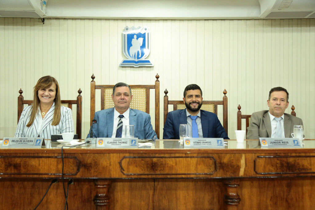 Vereadores aprovam projetos de leis e encaminham demandas à prefeitura