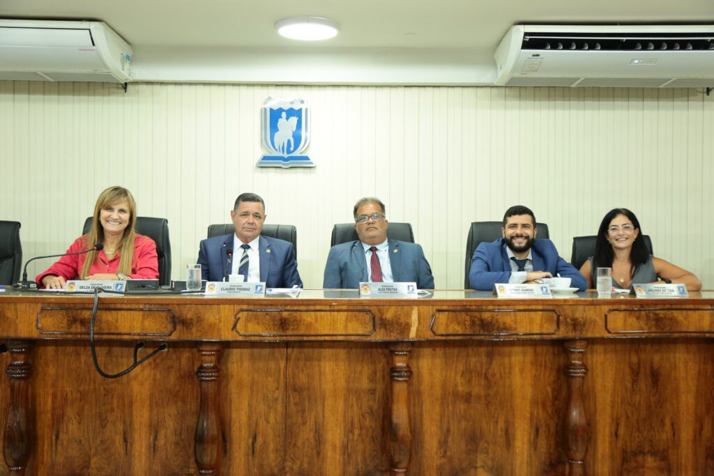 Mais suporte em épocas de fortes chuvas e a saúde: o cuidado com a população é destaque na Sessão Plenária