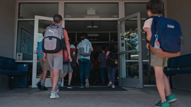 CRIANÇA PROTEGIDA NA ESCOLA