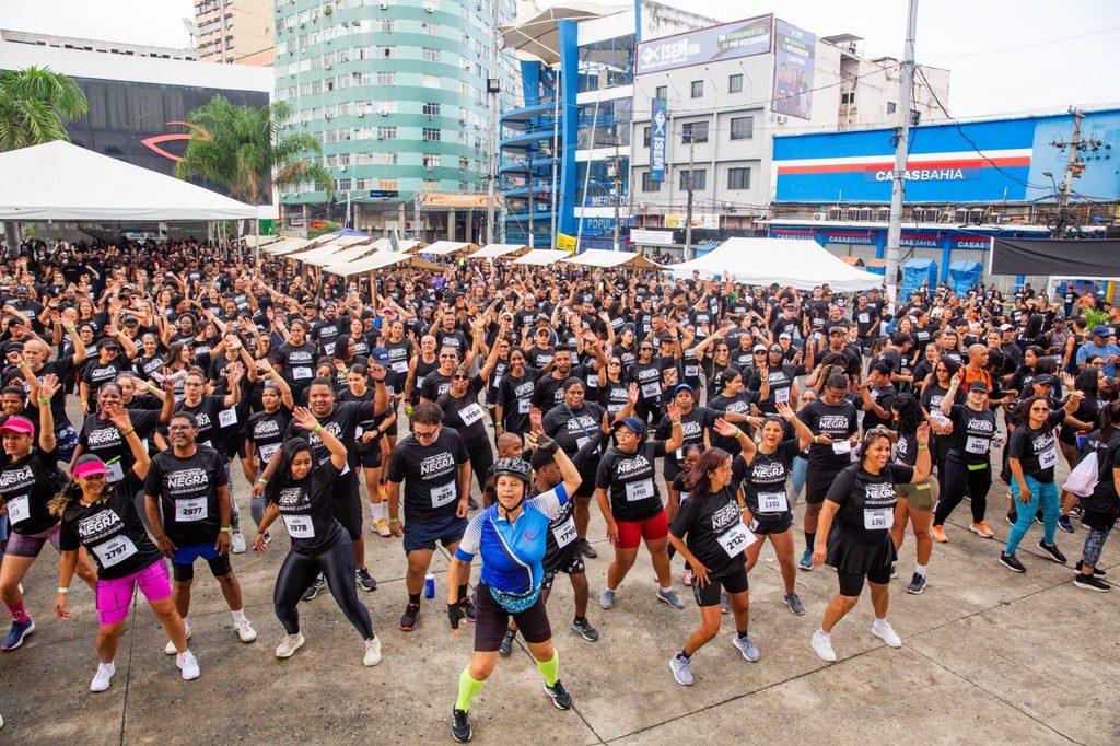 PREFEITURA REALIZA 2ª CORRIDA E CAMINHADA DA CONSCIÊNCIA NEGRA EM DUQUE DE CAXIAS
