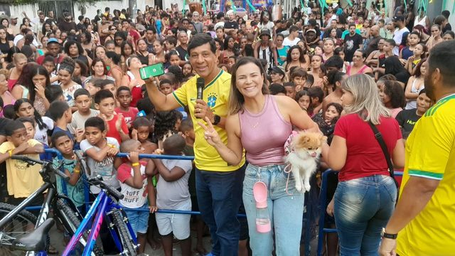 DIA DAS CRIANÇAS É COMEMORADO COM GRANDE FESTA NA RUA GESSÉ VENTURA, NO PILAR