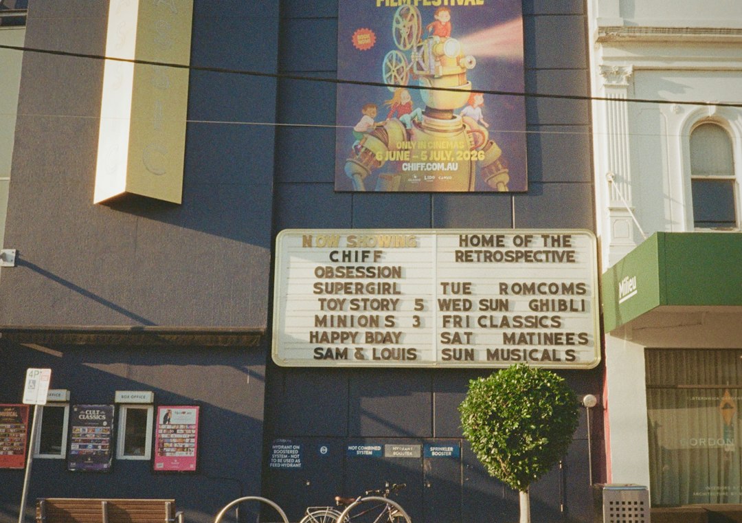 Interior de cinema e teatro — imagem ilustrativa para evento de cinema