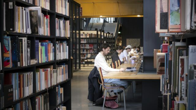 Enem 2026 será em 8 e 15 de novembro: horários e cuidados para estudantes da Baixada