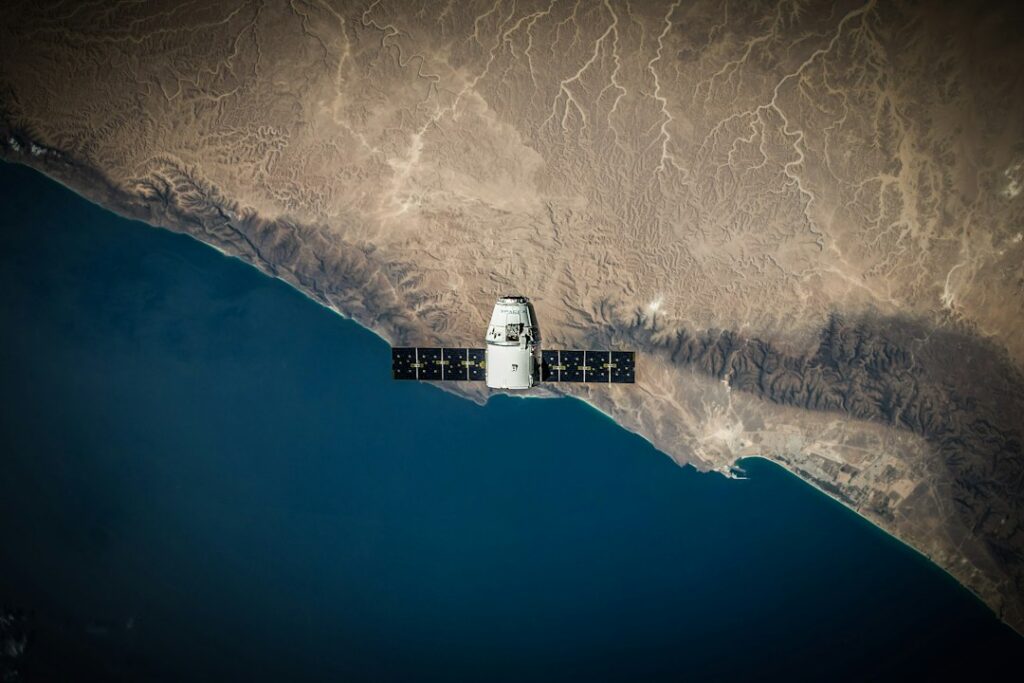 Google quer testar infraestrutura de IA no espaço; entenda o projeto Suncatcher