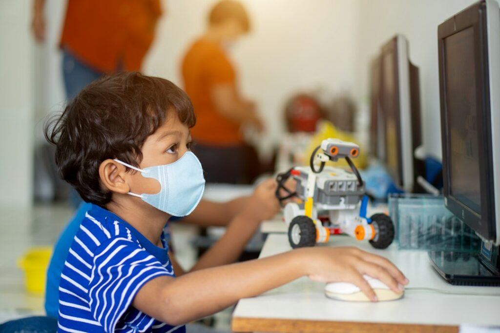 Sesc Nova Iguaçu terá oficinas gratuitas de games, cosplay e ciência nesta quinta (29)